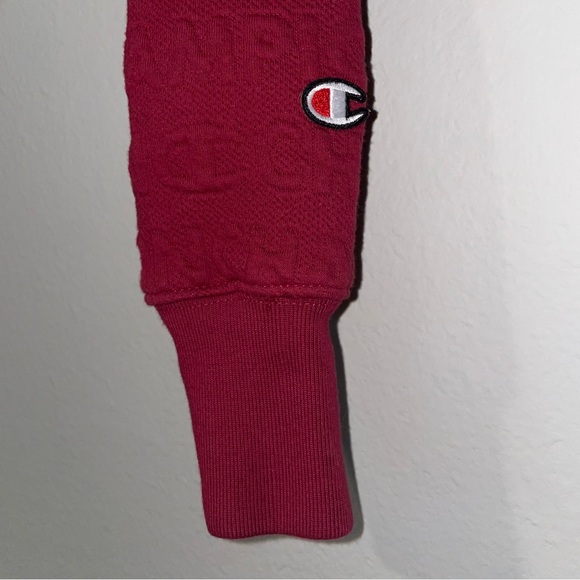 Champion Women’s Cropped Red Embossed Logo Sweatshirt Long Sleeve Size S EUC - Picture 5 of 16